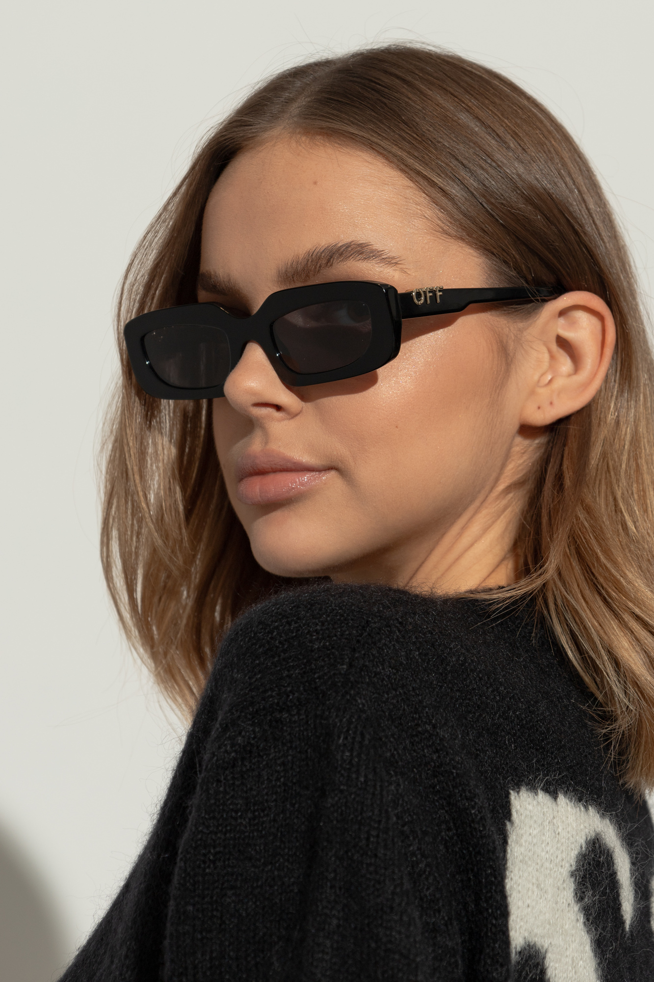 【関税＆送料込み】Off-White Renton Sunglasses Off-White Renton Sunglasses 1007 Black - eye-oo.com
